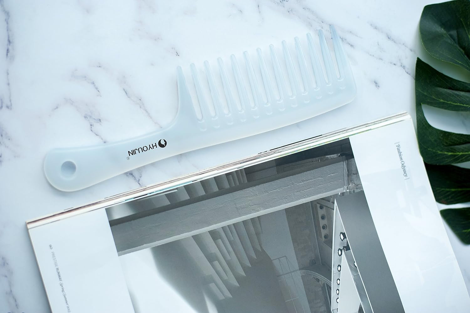 Wide Tooth Comb Detangling Hair Brush,Paddle Hair Comb,Care Handgrip Comb-Best Styling Comb for Long,Wet or Curly Reduce Hair Loss and Dandruff&Headache-Minimal Breakages